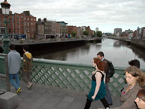 Die Henry-Grattan-Bridge im Herzen Dublins